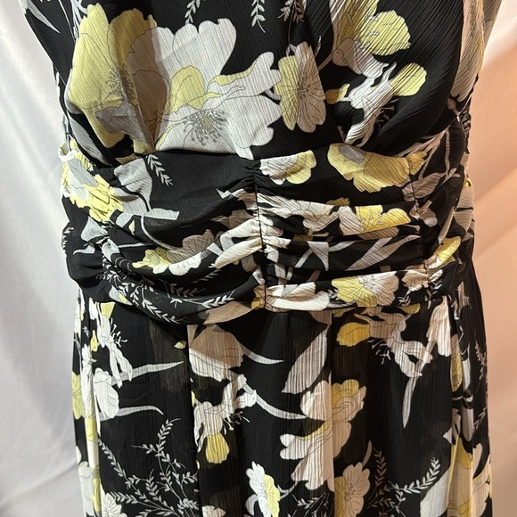 BOGO STUDIO 1 Black/Yellow/Gray Floral V-Neck Dress Size 14 NWOT - Picture 4 of 12